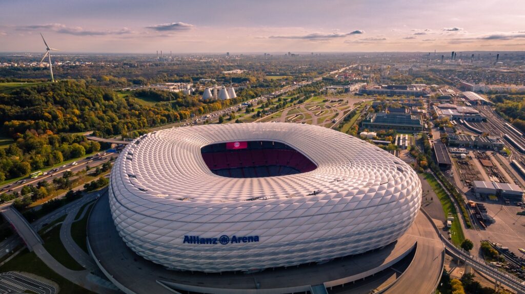 Allianz Arena - FC Bayern (75.000 espectadores)