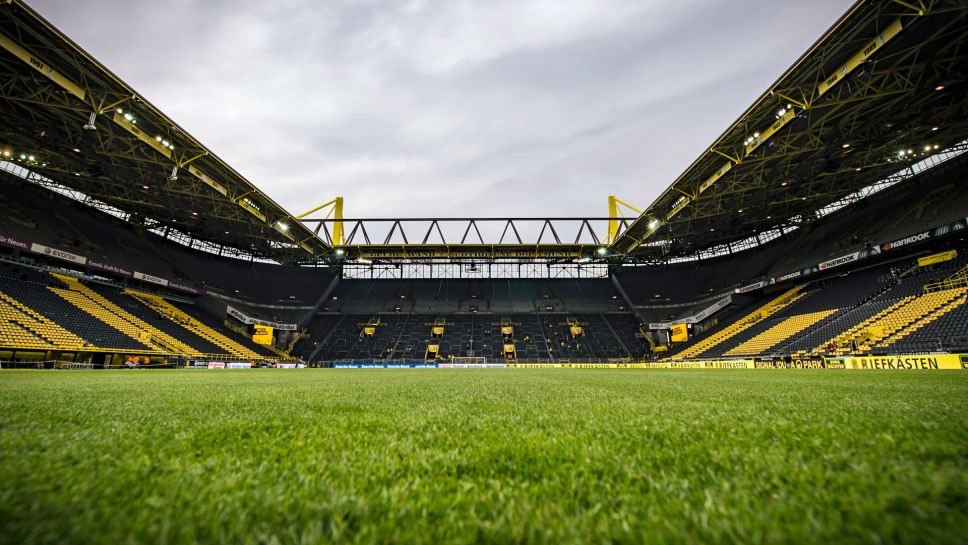 Signal Iduna Park - Borussia Dortmund (81.365 espectadores)