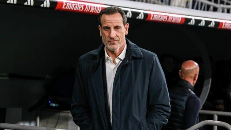 El Valencia ya maneja varias opciones para el banquillo