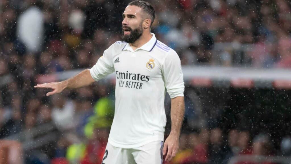 El Real Madrid no tiene previsto fichar un lateral derecho en verano