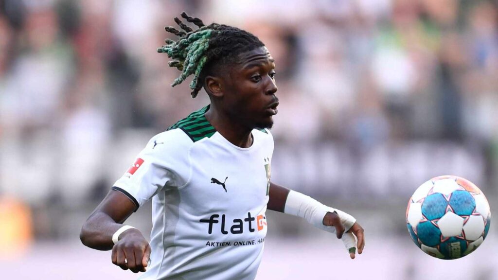 Vinculan a otra joven promesa de la Bundesliga para la medular del Real Madrid, Manu Koné